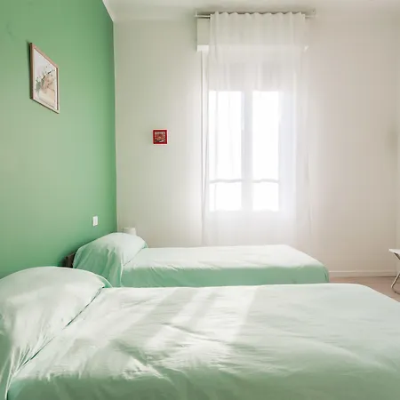 Bentivogli By Lesdomus