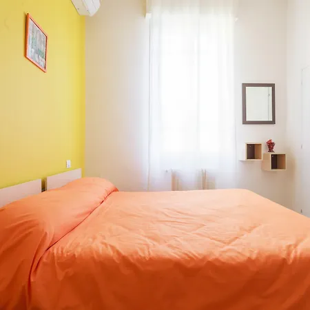 Bentivogli By Lesdomus - Fronte Ospedale Sant'orsola Гостевой дом 3*