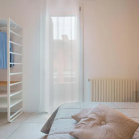 Bentivogli By Lesdomus - Fronte Ospedale Sant'orsola 3* Bolonha